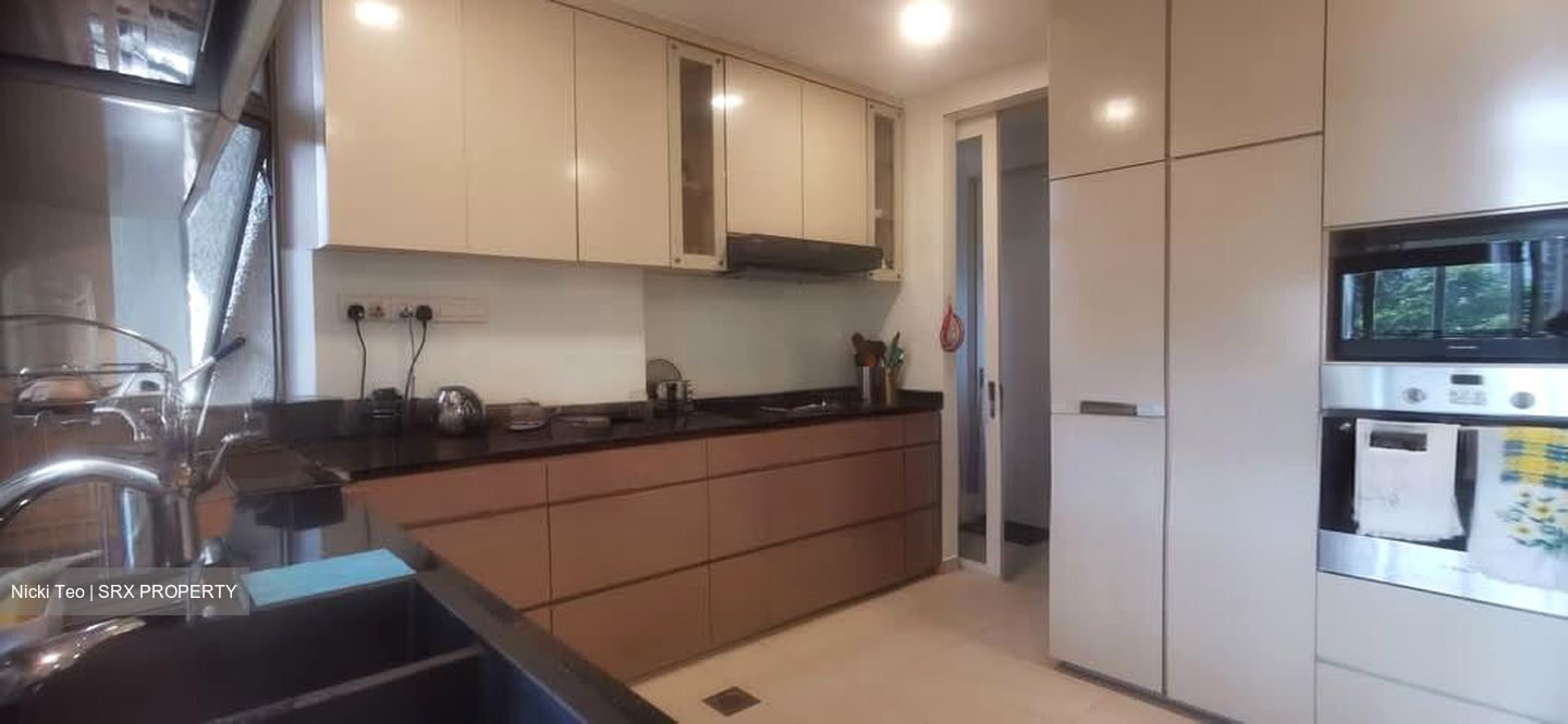 Horizon Towers (D9), Condominium #560355271